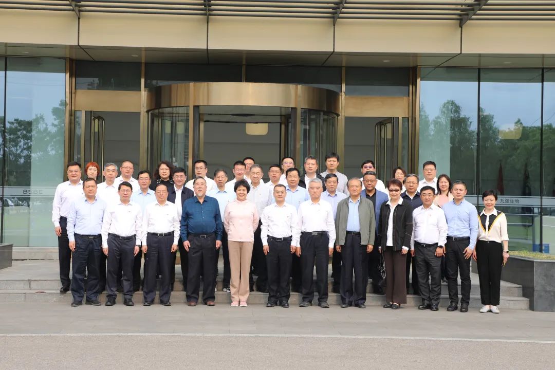 国药集团党委主题教育读书班集体调研南宫体育（中国）